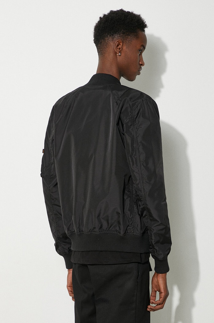 Odzież Alpha Industries kurtka bomber MA-1 TT Light Bomber 191103.03 czarny