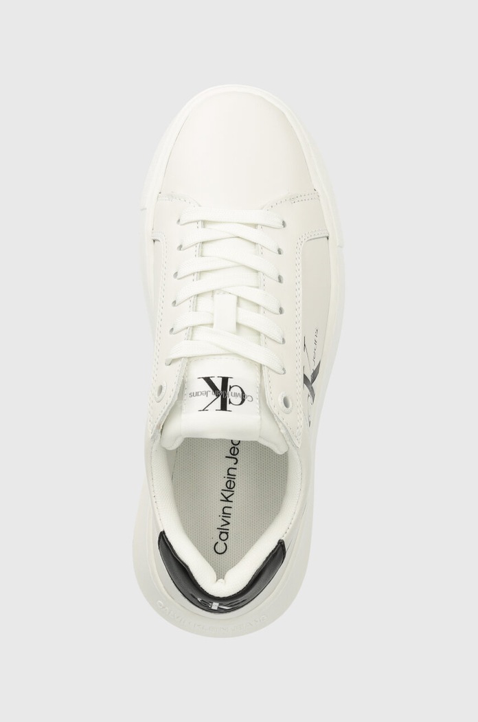 Kožené tenisky Calvin Klein Jeans CHUNKY CUPSOLE MONO LTH WN bílá YW0YW00823