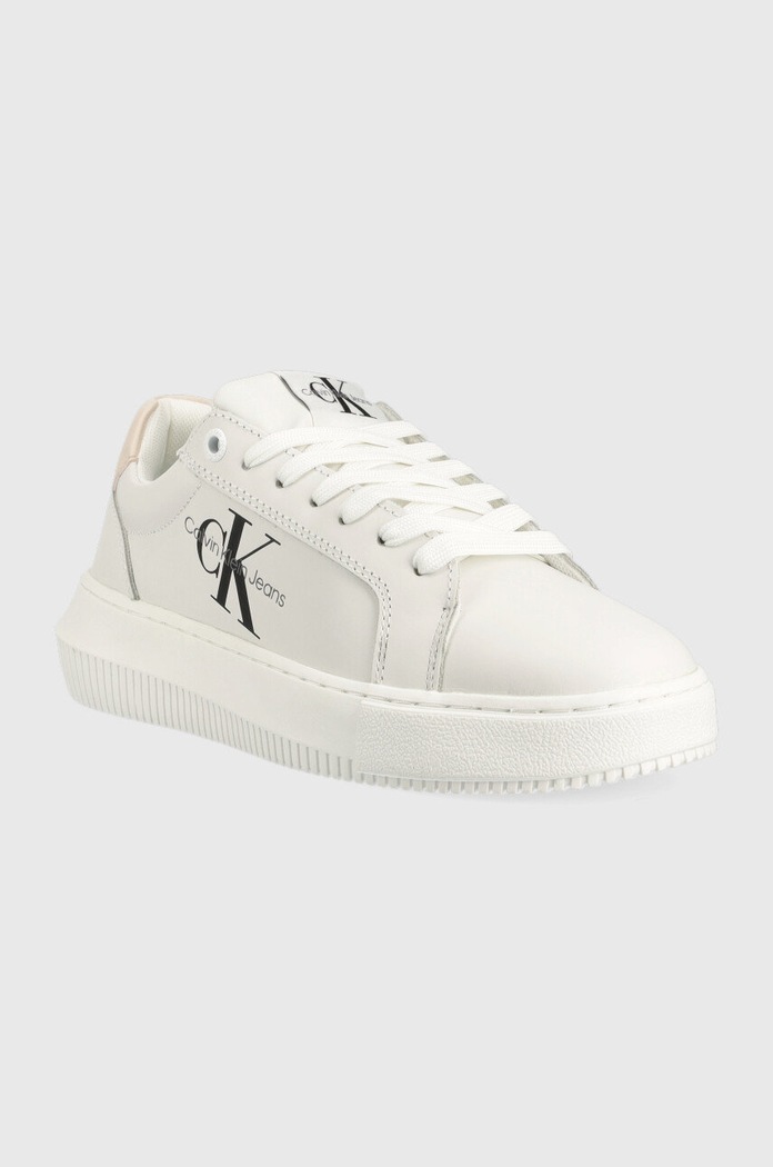 Calvin Klein Jeans Sneakersy skórzane YW0YW00823 CHUNKY CUPSOLE MONOLOGO W YW0YW00823 biały AW24