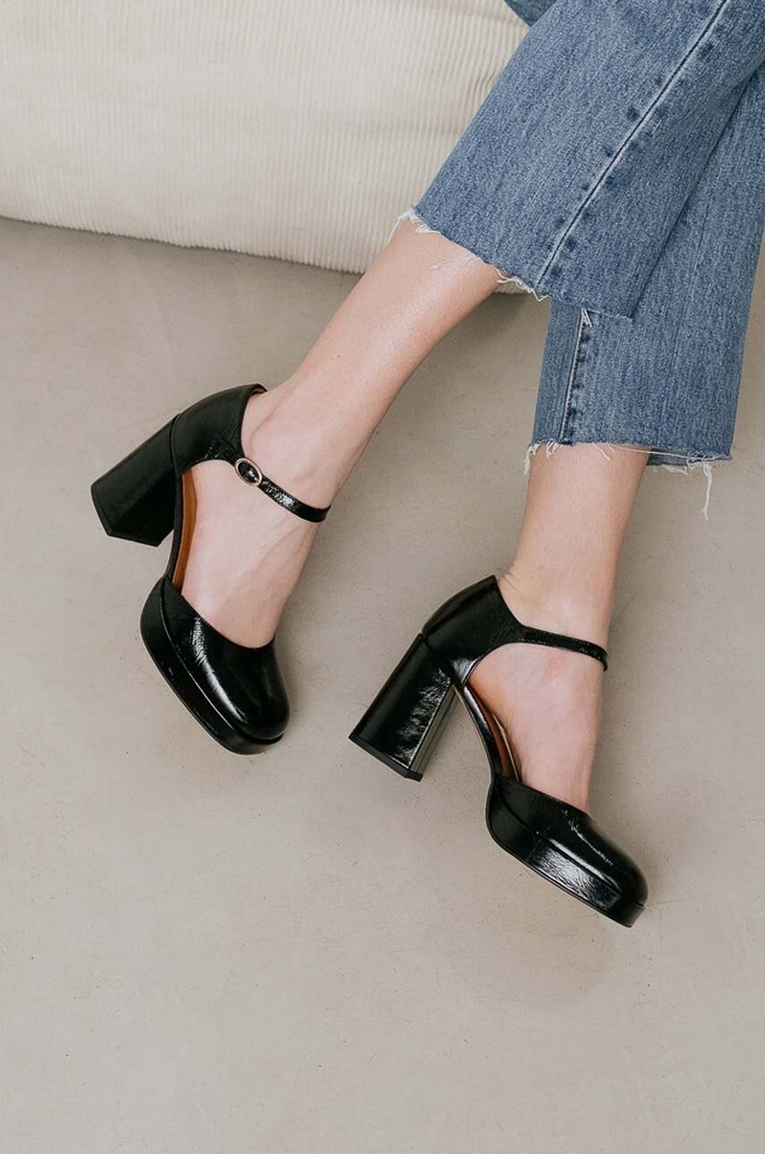 Кожени обувки с дебел ток Jonak VERO CUIR BRILLANT 3400144 черен