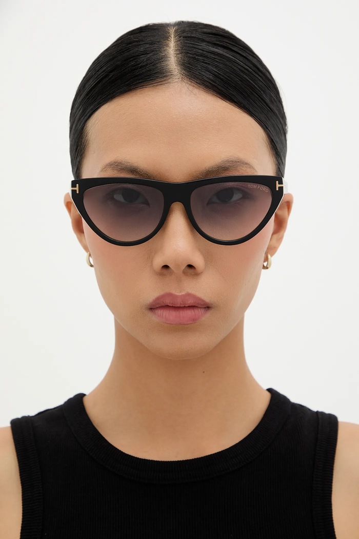 Слънчеви очила Tom Ford Amber FT0990.5601B черен