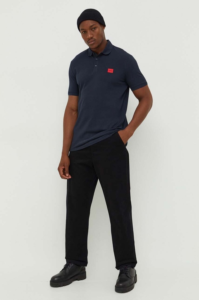 Bavlnené polo tričko HUGO 50490770 tmavomodrá SS25