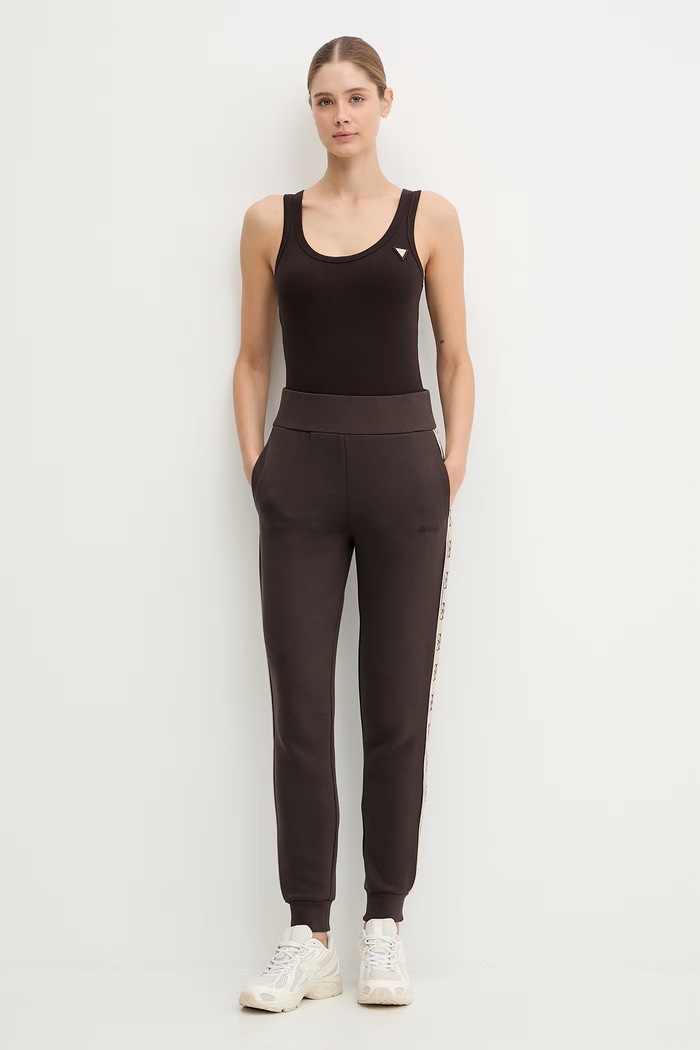 Guess pantaloni de trening BRITNEY V2YB15.KB3P2 maro SS26