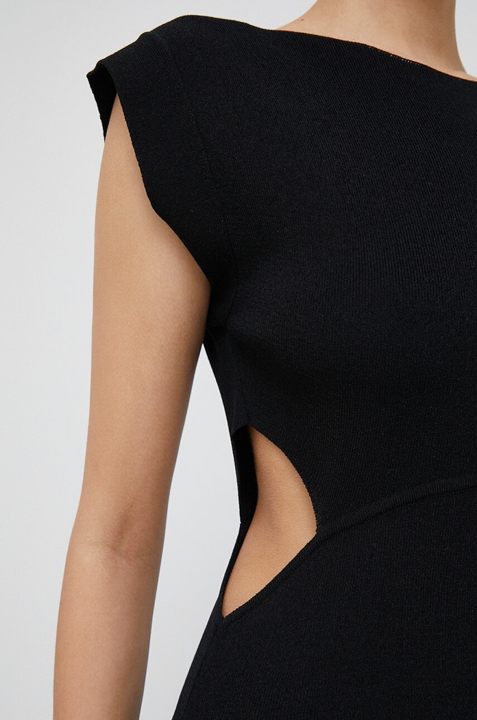 Sisley rochie 11APMV00A.100 negru