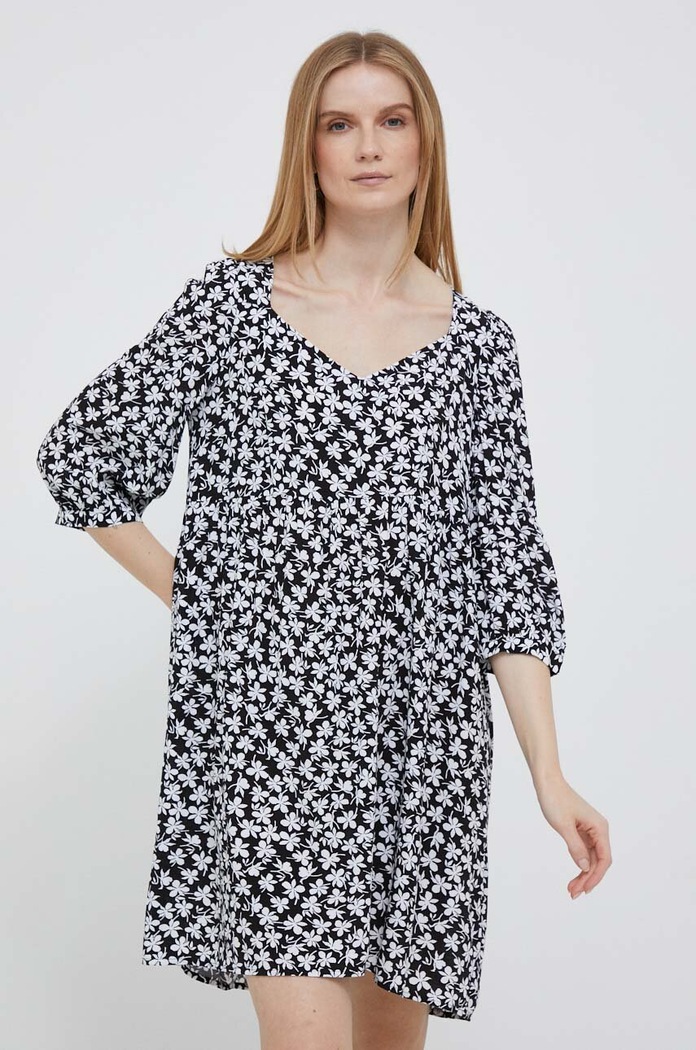 Šaty United Colors of Benetton oversize bílá 43UEDV030.78D