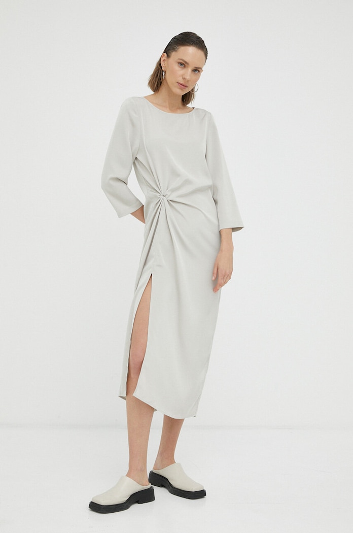 Šaty Bruuns Bazaar midi šedá BBW3285