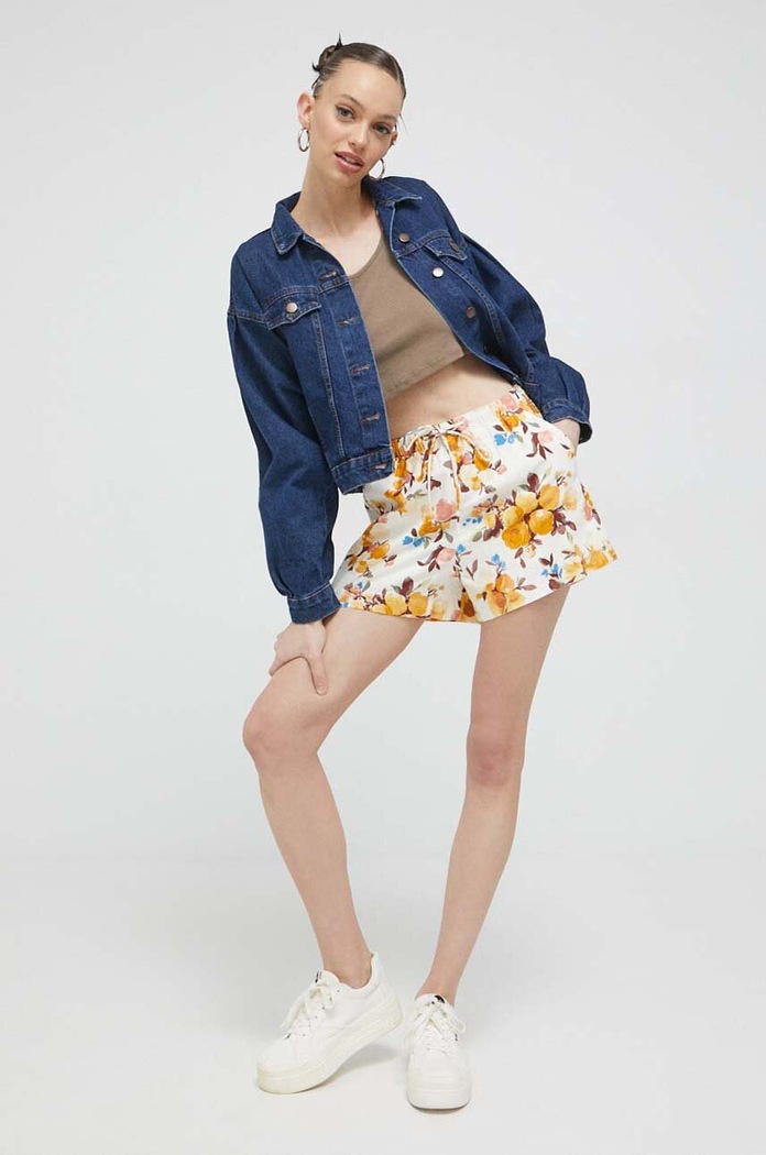 Abercrombie & Fitch pantaloni scurti din in KI149.3188.812 galben SS23