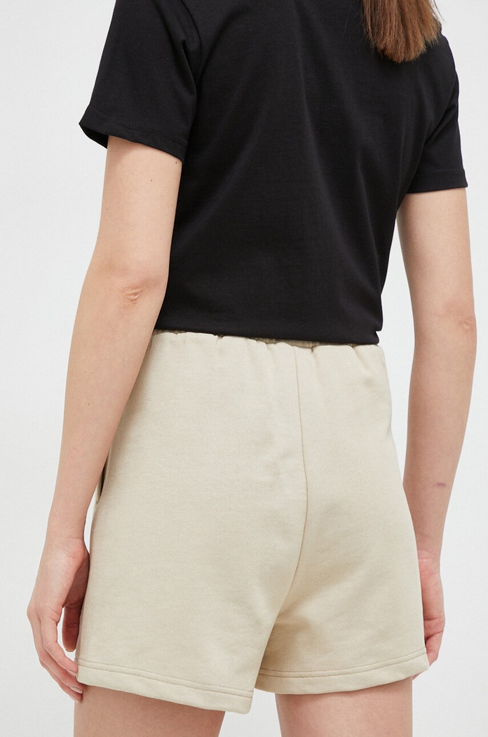 Îmbrăcăminte Fila pantaloni scurti din bumbac FAW0446 bej
