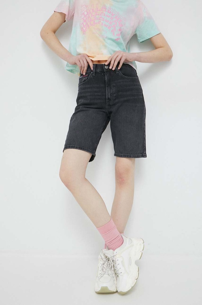 Tommy Jeans szorty jeansowe z elastanem czarny DW0DW15594.PPYX