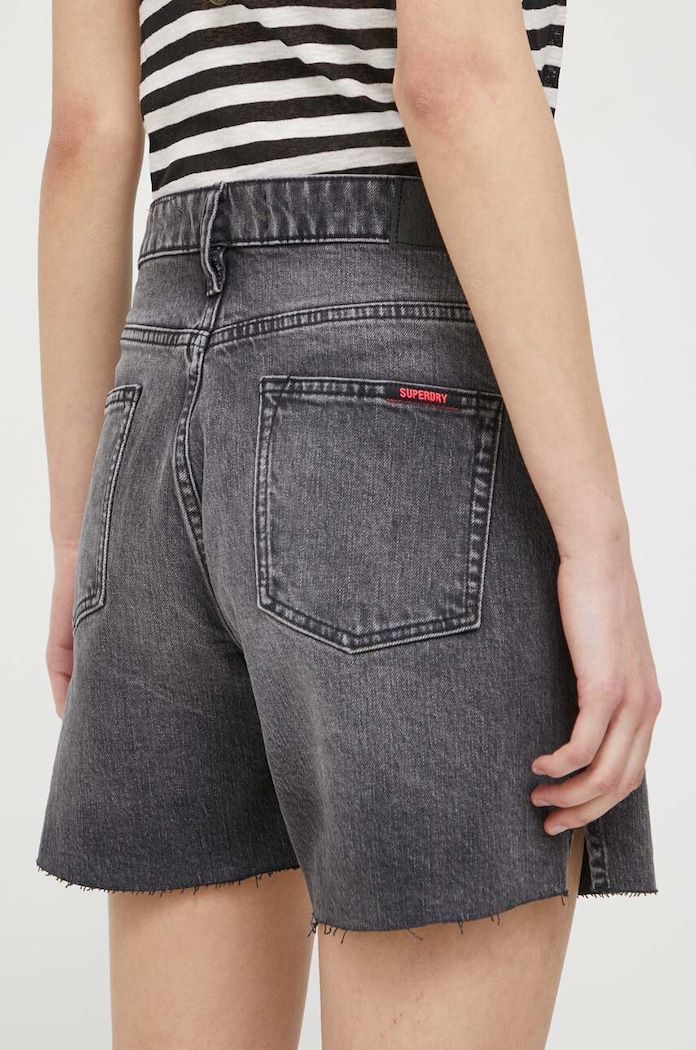 Ρούχα Τζιν σορτς Superdry W7110398A.4KT γκρί