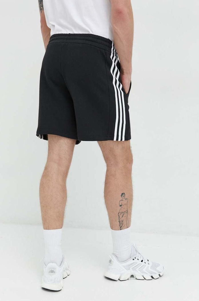 adidas szorty bawełniane Essentials IC9435 czarny SS23