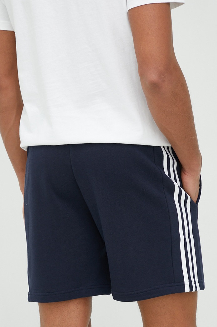 Oblečení Bavlněné šortky adidas IC9436 námořnická modř