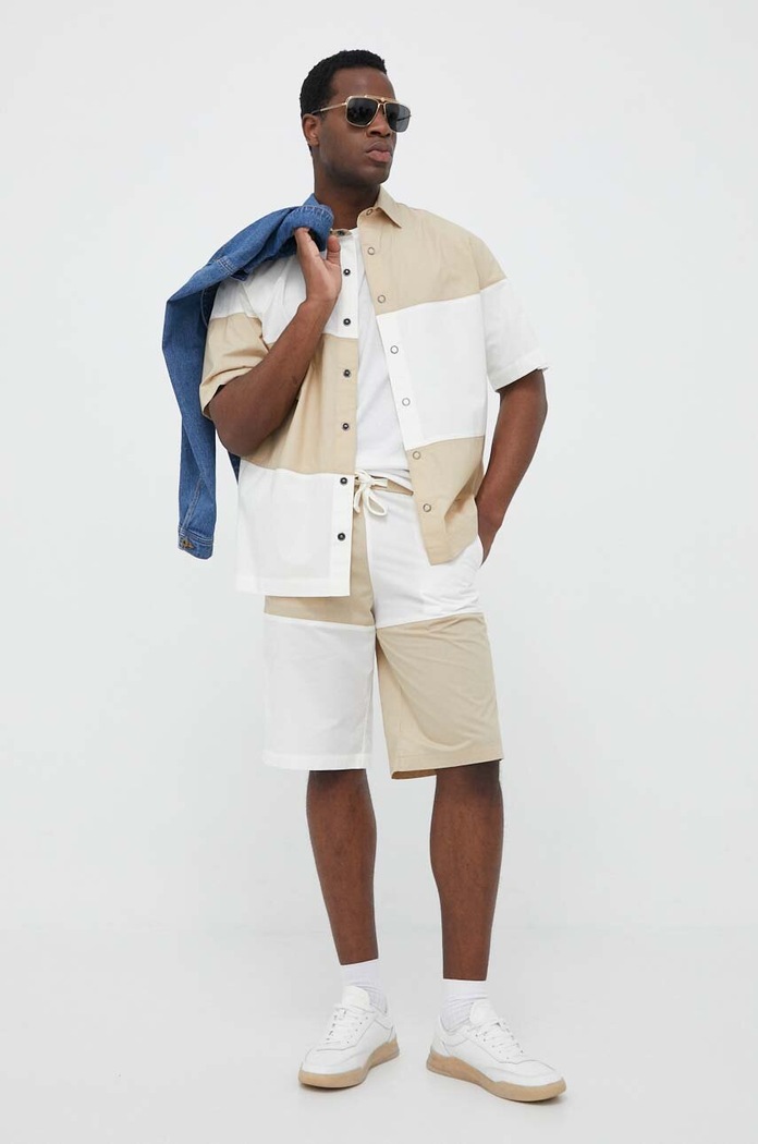 United Colors of Benetton szorty bawełniane 4EDZU900B.902 beżowy SS23