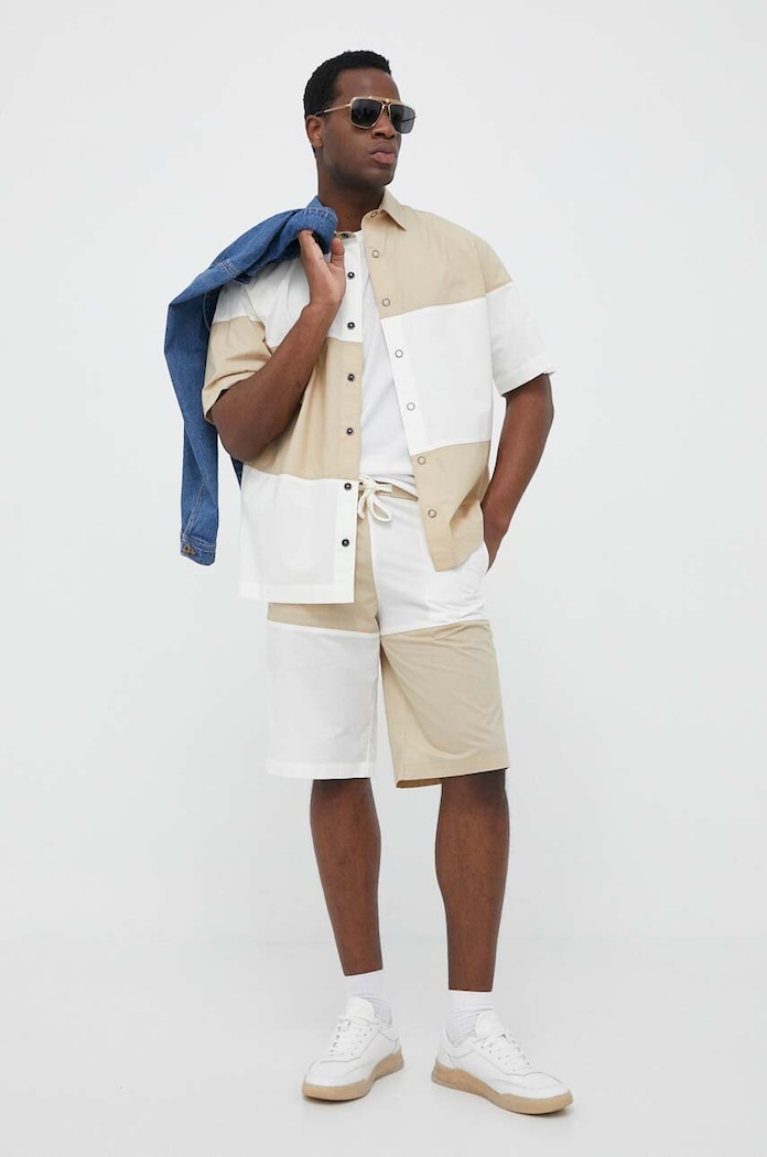 United Colors of Benetton szorty bawełniane 4EDZU900B.902 beżowy SS23