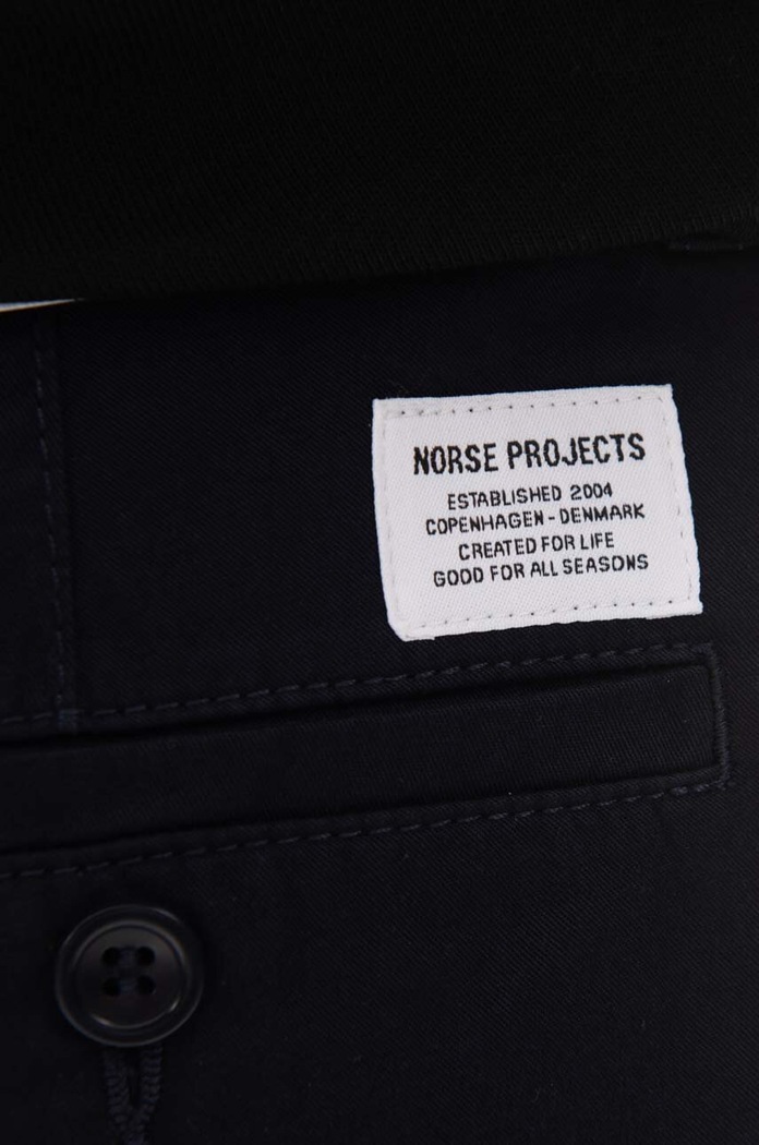 Bavlněné šortky Norse Projects Aros Regular Light Shorts N35-0597 7004 N35.0597.7004 námořnická modř