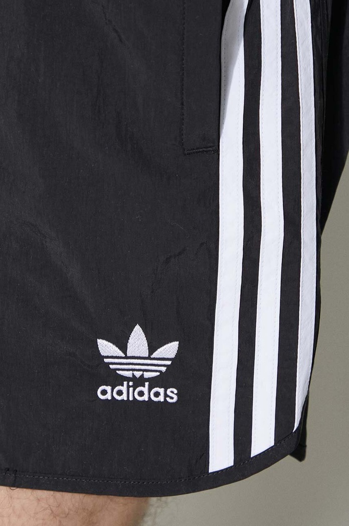 Къс панталон adidas Originals Adicolor Sprinter Classics Shorts HS2069 черен