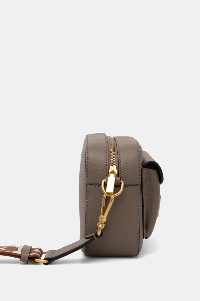 Coccinelle Geantă crossbody pentru femei din piele E1.NOF.15.02.01 maro AA00