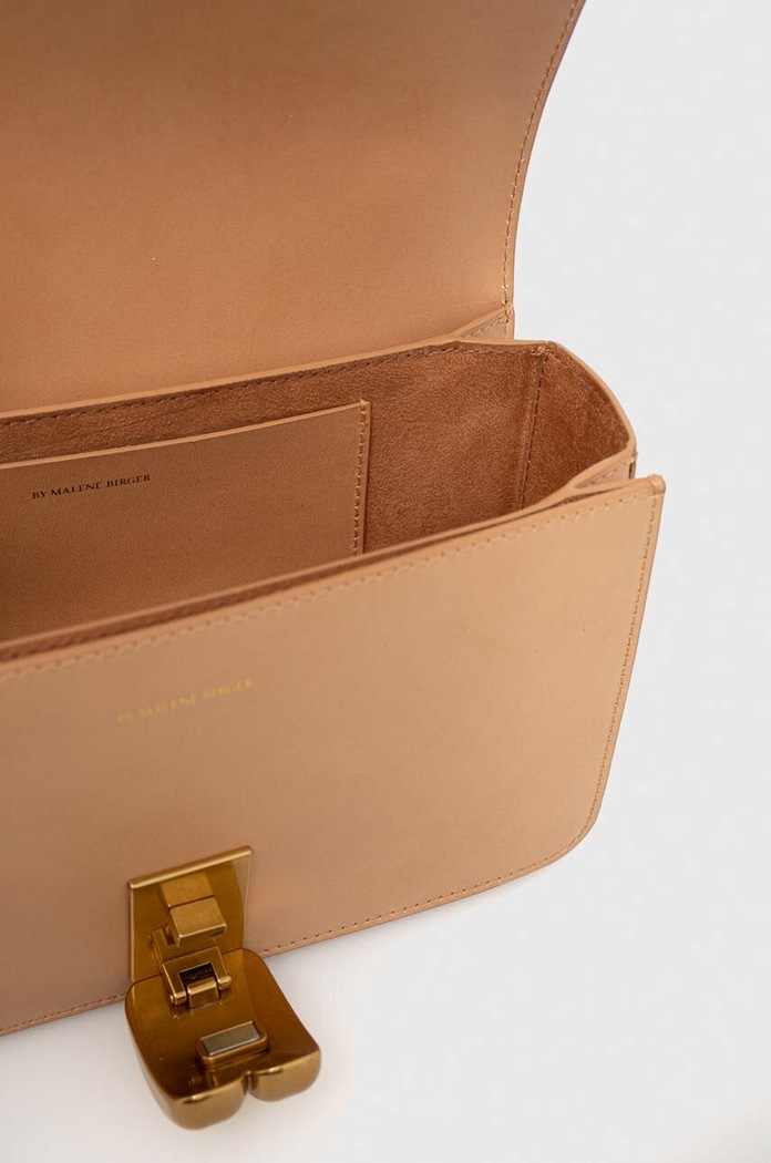 By Malene Birger poseta de piele Q71343007Z bej