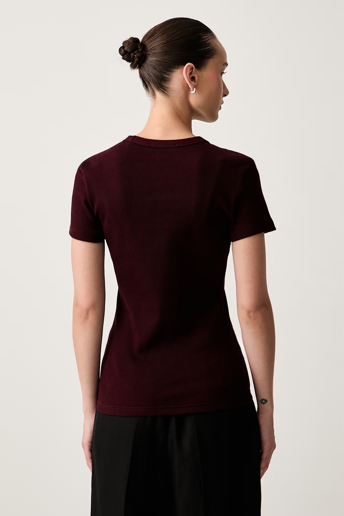 Odzież Lacoste T-shirt damski bawełniany TF5538 bordowy