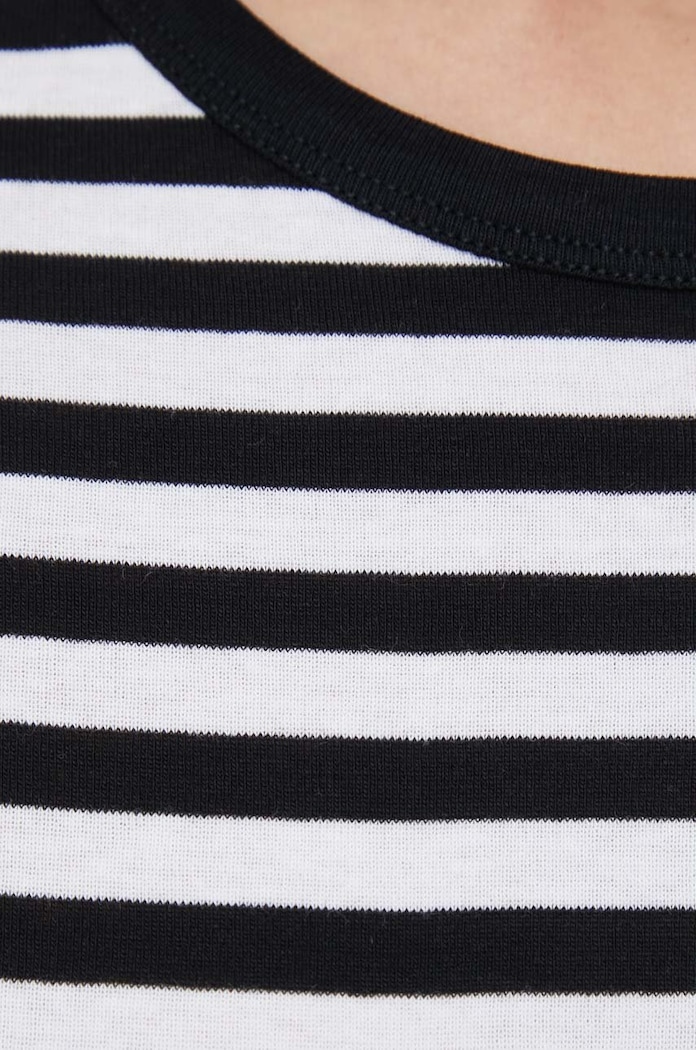 United Colors of Benetton t-shirt in cotone 3OA6E16A0.700.. nero