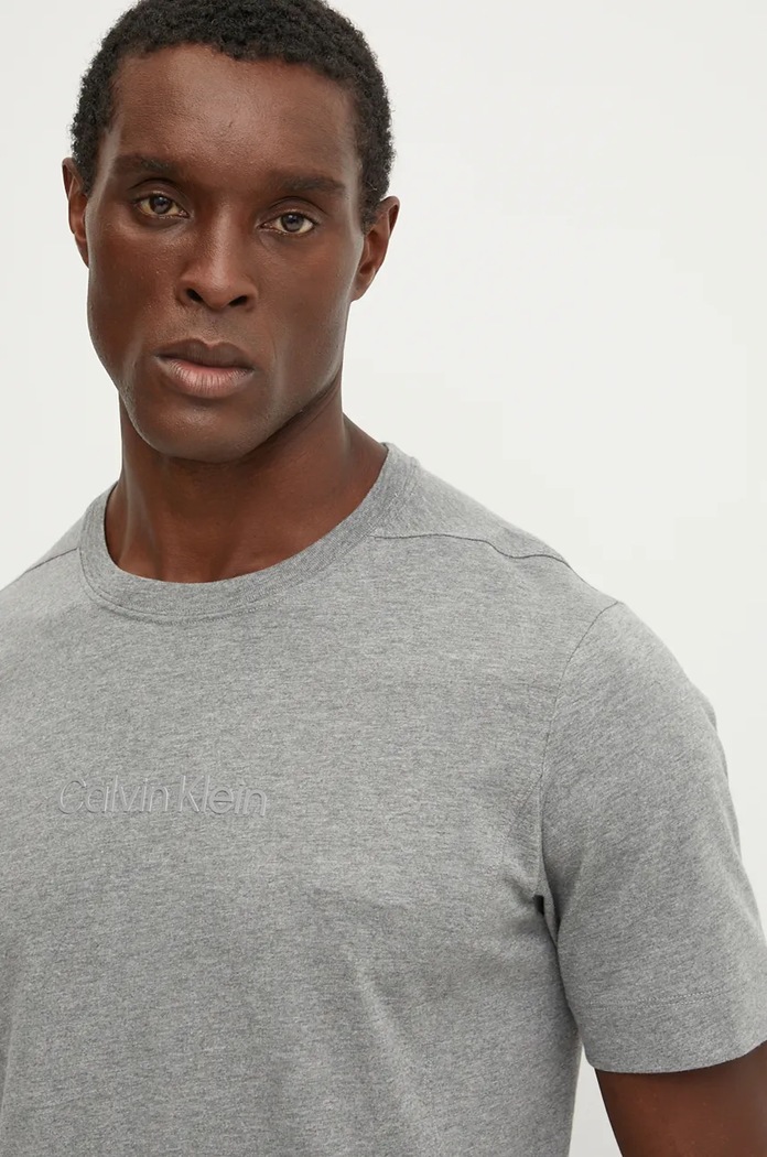 Tričko Calvin Klein Performance sivá 00GMS3K108