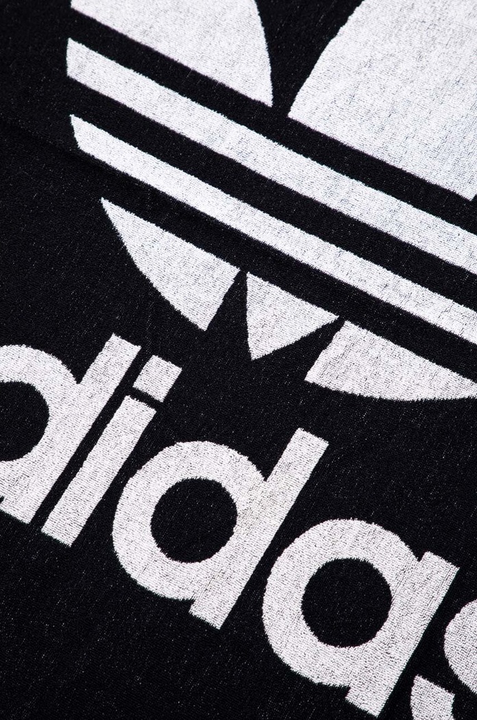 Bavlnený uterák adidas Originals IT7108 čierna SS25
