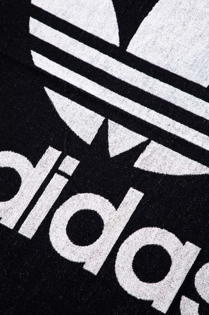 Bavlnený uterák adidas Originals IT7108 čierna SS25
