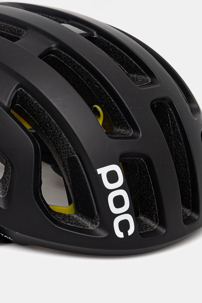 Cyklistická prilba POC Octal MIPS čierna 10801