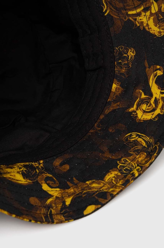 Памучна капела Versace Jeans Couture черен 76HAZK06.ZG267