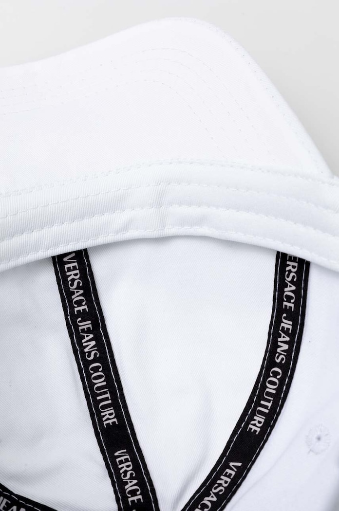 Памучна шапка с козирка Versace Jeans Couture бял 76HAZK34.ZG271