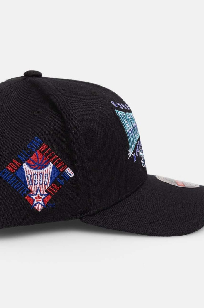Mitchell&Ness șapcă din amestec de lână Charlotte Hornets negru HHSSINTL1434.CHOBLCK