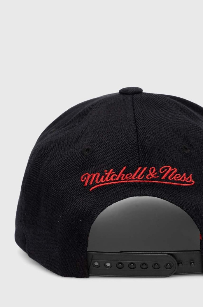Mitchell&Ness șapcă din amestec de lână NBA CHICAGO BULLS HHSSINTL1263.CBUBLCK negru SS24