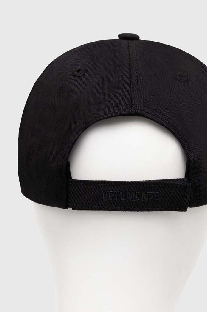 VETEMENTS czapka z daszkiem bawełniana Ring Cap czarny UE64CA300B