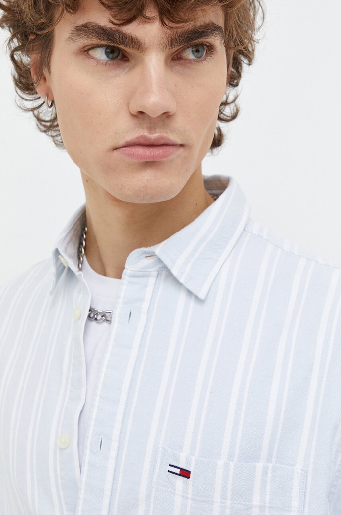 Pamučna košulja Tommy Jeans plava DM0DM18336