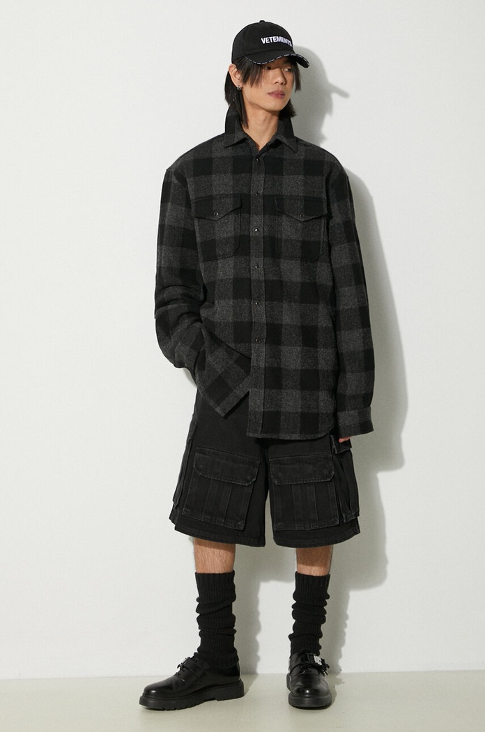 VETEMENTS shirt jacket Flannel Shirt UE64SH260BG black SS24