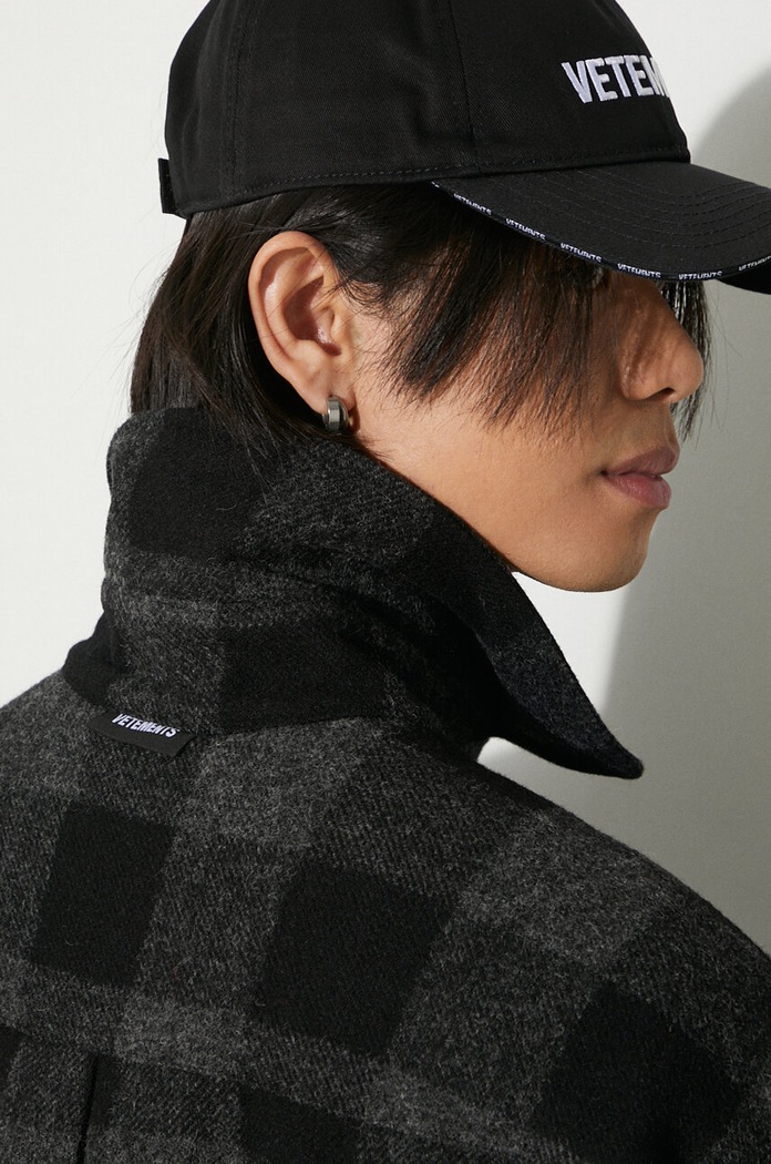 VETEMENTS shirt jacket Flannel Shirt UE64SH260BG black