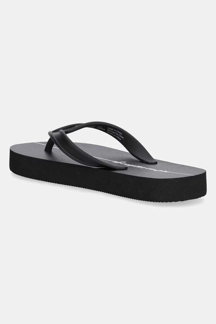 Boty Armani Exchange Žabky Armani Exchange XDQ010.XV700.N642 černá