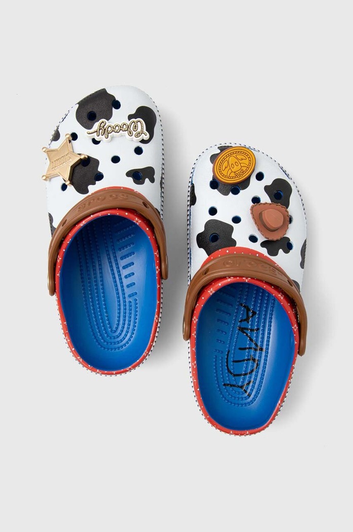 Crocs klapki Toy Story Woody Classic Clog multicolor 209446.4GX