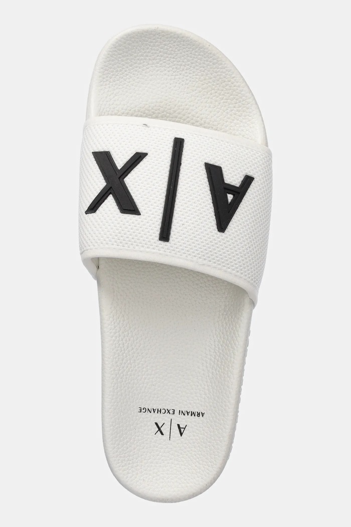 Natikače Armani Exchange bijela XUP001.XV820.K488