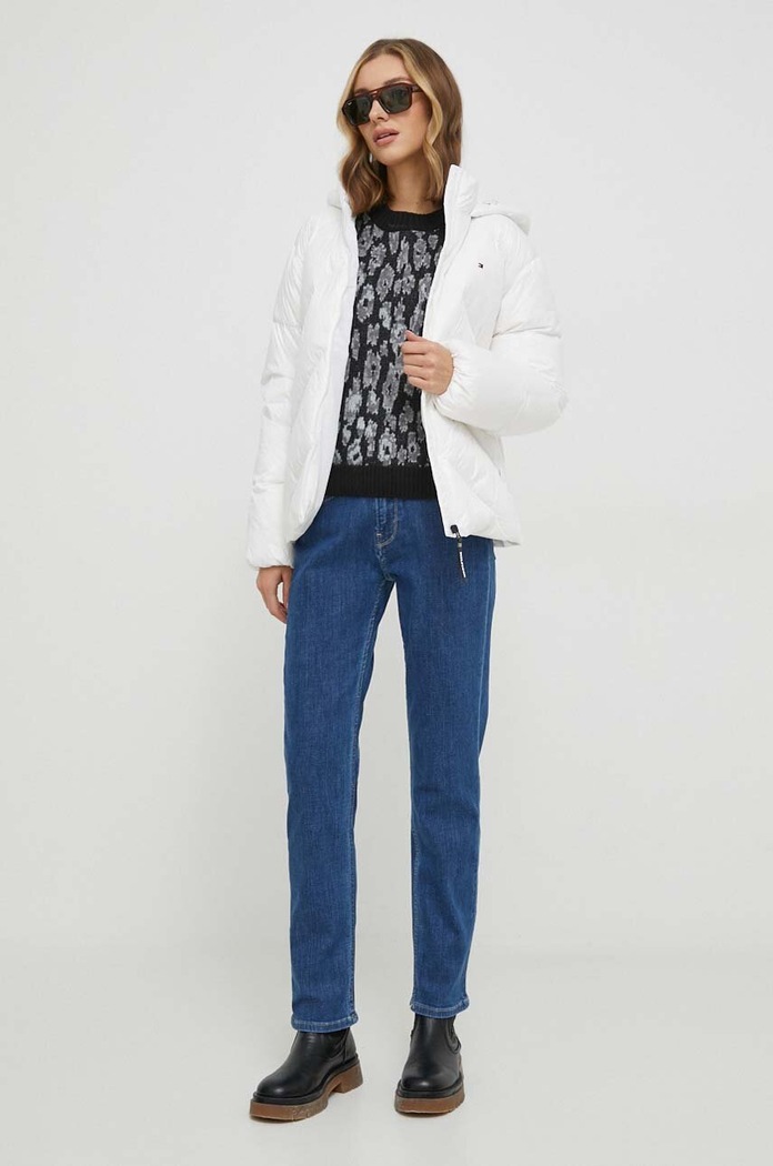 Péřová bunda Tommy Hilfiger WW0WW41176 bílá SS24