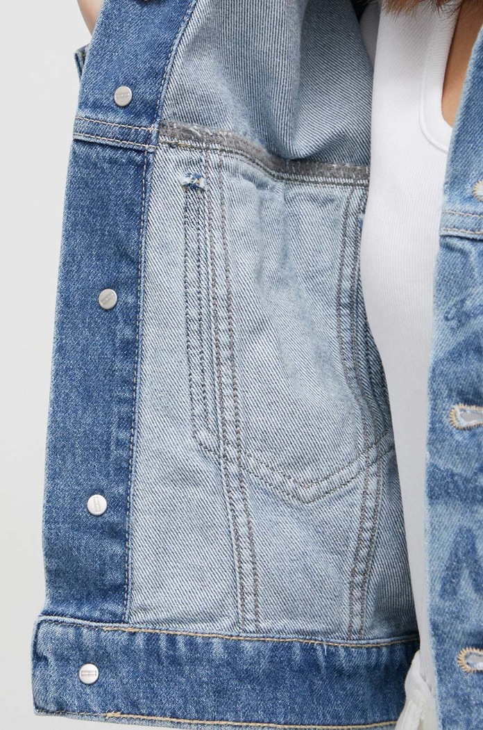 Rifľová bunda Tommy Jeans DW0DW17664