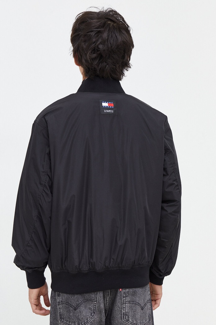 Odzież Tommy Jeans kurtka bomber DM0DM17879 czarny