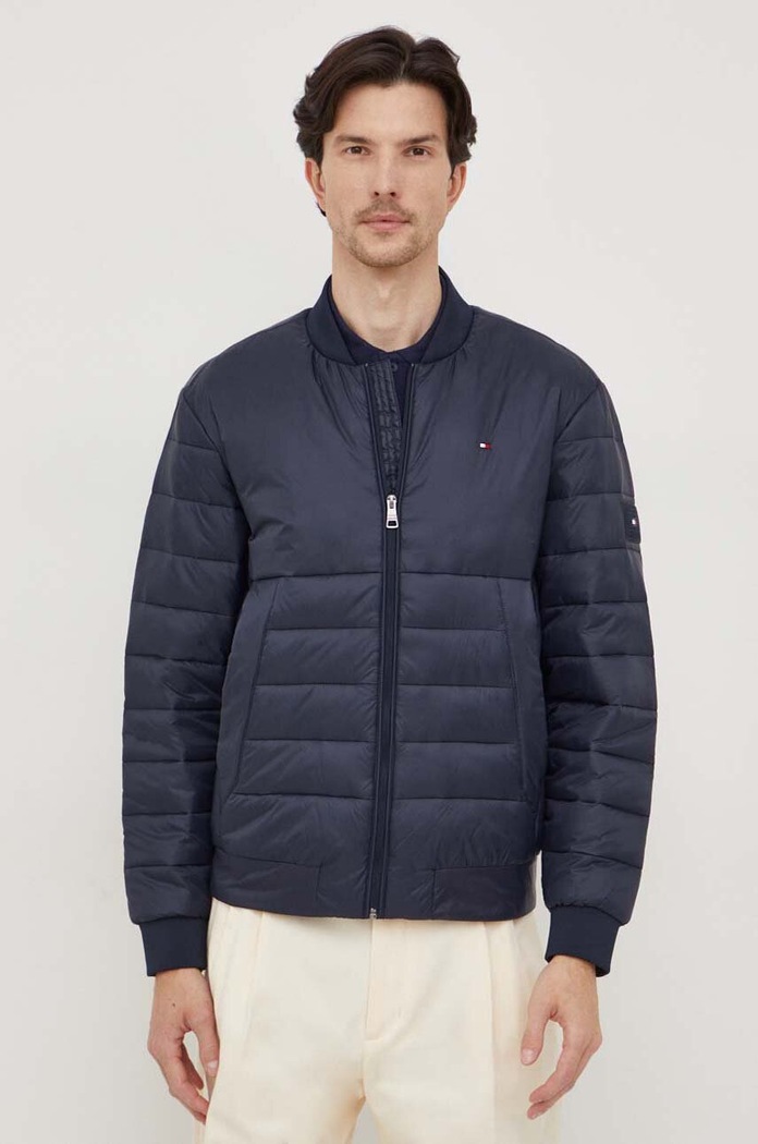 Bunda Tommy Hilfiger jemné zateplenie tmavomodrá MW0MW33731
