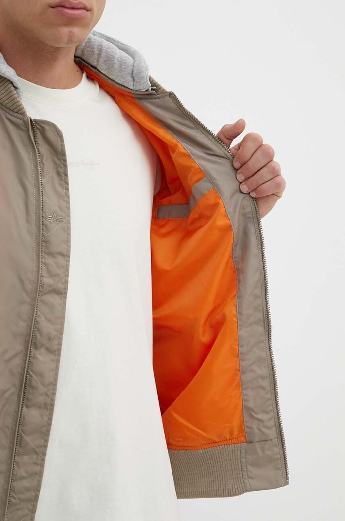 Μπουφάν Alpha Industries MA-1 TT Hood 196108