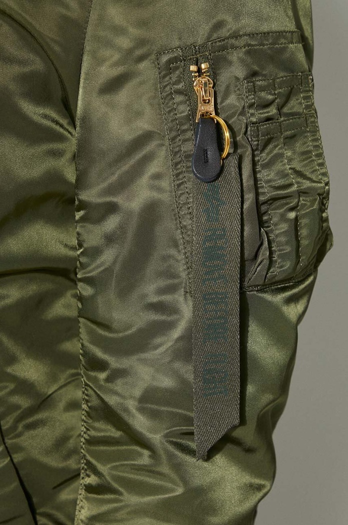 Куртка-бомбер Alpha Industries MA-1 VF 156101