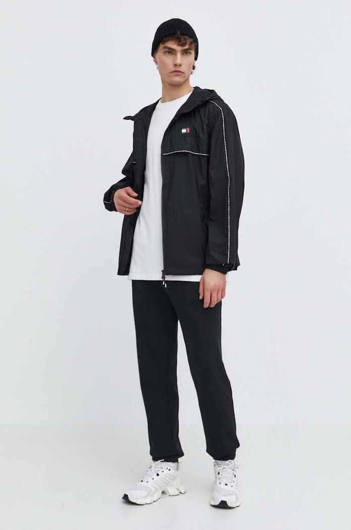 Tommy Jeans rövid kabát DM0DM18697 fekete SS24