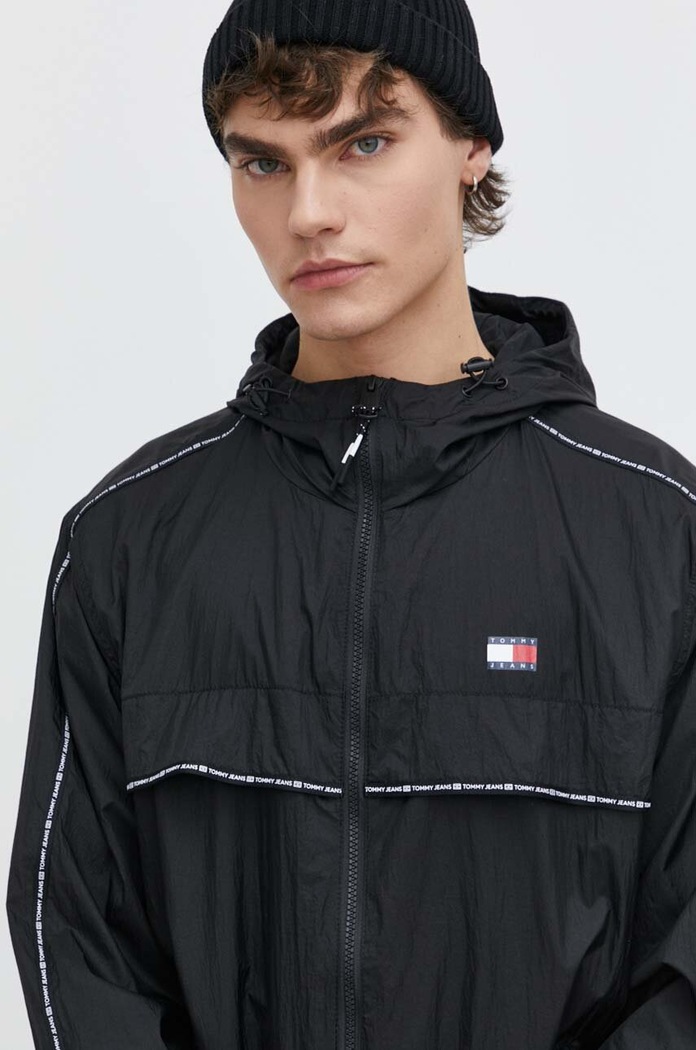 Tommy Jeans rövid kabát DM0DM18697 fekete
