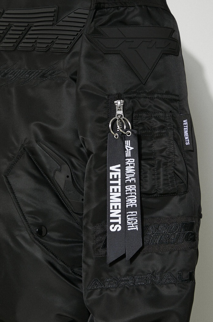 VETEMENTS bomber jacket Blackout Racing Bomber Jacket UE64JA920B