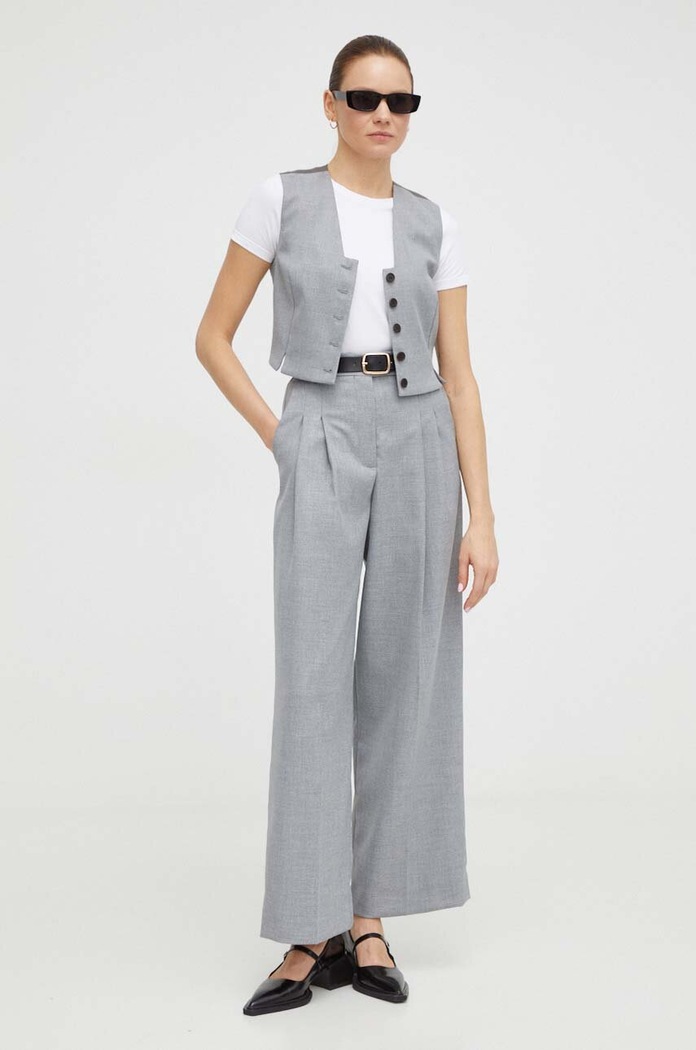 By Malene Birger Kamizelka Q72379002 szary SS24