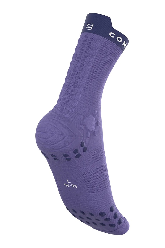 Skarpety sportowe Pro Racing v4.0 Compressport XU00048B fioletowy